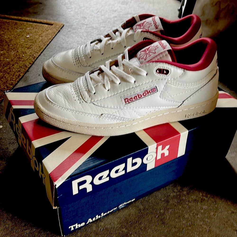 Reebok club C 85- Cream and Red (Size 11)
